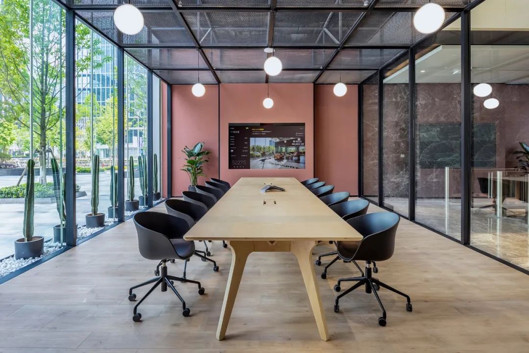 Super multi-function room